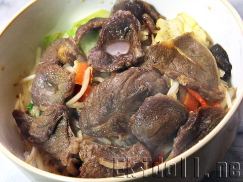 自宅で簡単調理、ジンギスカン丼